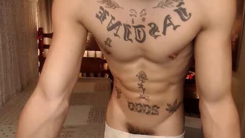 justine_hunk online show from 15, 2, 2026