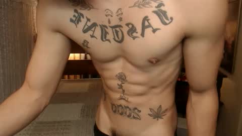 justine_hunk online show from 23, 3, 2026