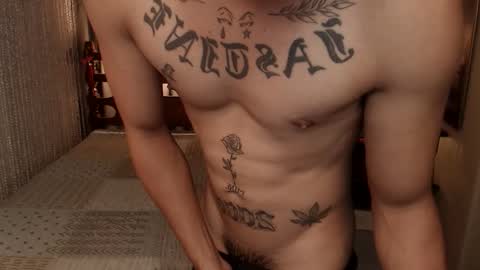 justine_hunk online show from 4, 5, 2026