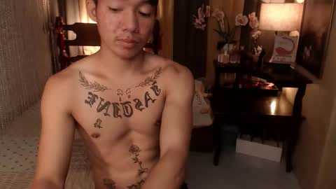 justine_hunk online show from 30, 5, 2026
