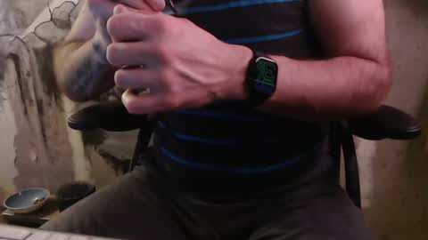 Snapshot of justinmoore1987 chatting on 8, 1, 2025 justinmoore1987 online show from 8, 1, 2025