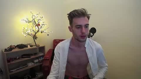 Hologram Guy online show from 5, 7, 2026