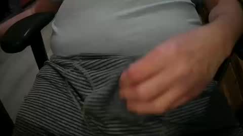 Snapshot of justme39057 chatting on 10, 10, 2025 Justme39057 online show from 10, 10, 2025