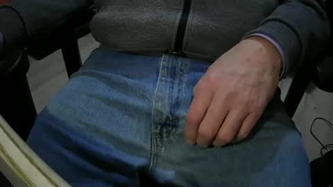 Snapshot of justme39057 chatting on 10, 11, 2025 Justme39057 online show from 10, 11, 2025