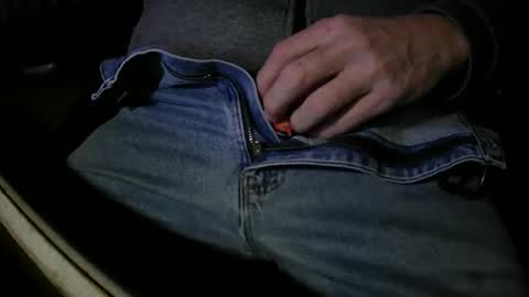 Snapshot of justme39057 chatting on 17, 11, 2025 Justme39057 online show from 17, 11, 2025