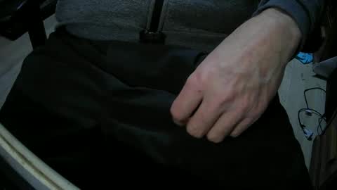 Snapshot of justme39057 chatting on 18, 11, 2025 Justme39057 online show from 18, 11, 2025