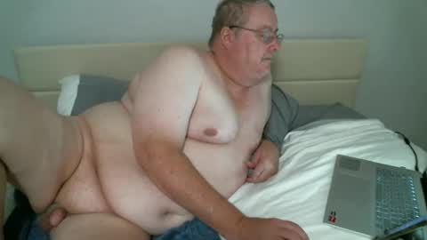 justmedm64 online show from 21, 10, 2025