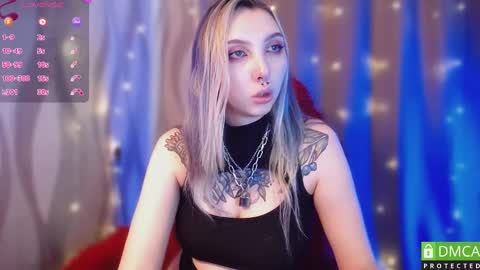 Snapshot of justmeowgirl chatting on 20, 2, 2025 justmeowgirl online show from 20, 2, 2025