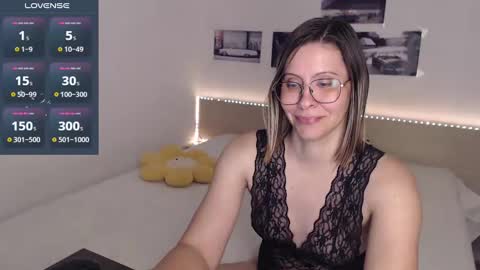 Julie online show from 5, 12, 2024