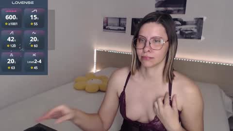 Julie online show from 12, 12, 2024