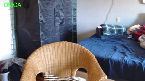 Justonetime1 online show from 13, 4, 2026