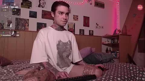 Juuzou hehim u can call me Juz online show from 15, 11, 2025