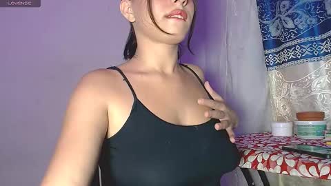 Kade  Anne online show from 2, 10, 2025