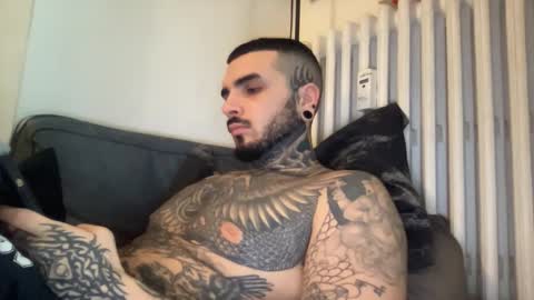 Snapshot of kadmon33 chatting on 13, 11, 2025 kadmon33 online show from 13, 11, 2025