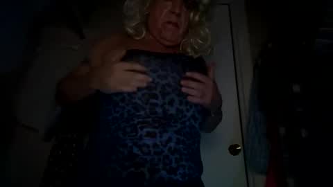Sissykaeleeslut666 online show from 3, 5, 2026