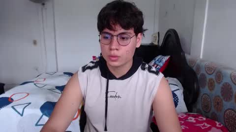 Snapshot of kafer_1022 chatting on 5, 1, 2026 kafer online show from 5, 1, 2026