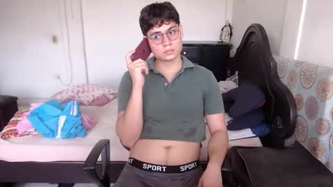 Snapshot of kafer_1022 chatting on 4, 2, 2026 kafer online show from 4, 2, 2026