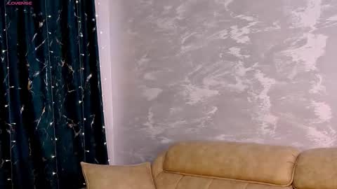 Kaila Lewis online show from 31, 1, 2026