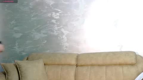 Kaila Lewis online show from 25, 3, 2026