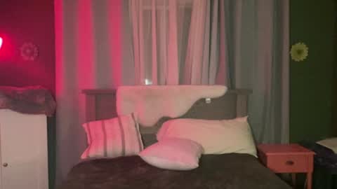 Kailee Smile online show from 11, 11, 2025