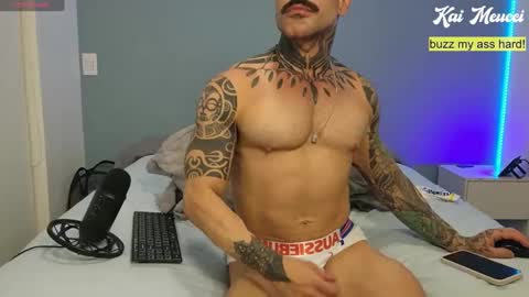 Snapshot of kairos_xx chatting on 12, 1, 2025 Kairos Meucci online show from 12, 1, 2025