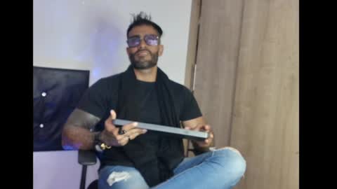 Snapshot of kaleth_price chatting on 27, 2, 2025 Kaleth Price online show from 27, 2, 2025