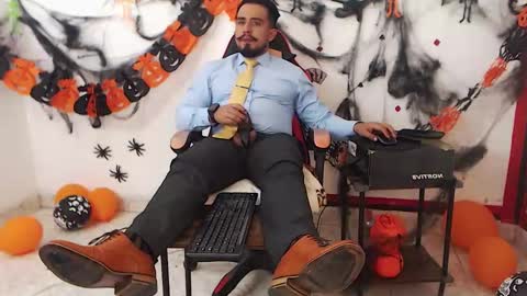 Snapshot of kalethbigdick88 chatting on 30, 10, 2025 Kaleth online show from 30, 10, 2025