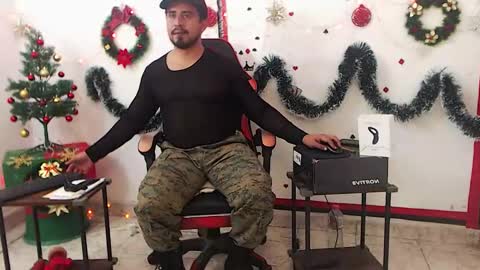 Snapshot of kalethbigdick88 chatting on 21, 11, 2025 Kaleth online show from 21, 11, 2025