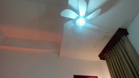 Snapshot of kalimonroee chatting on 30, 12, 2024 KaliMonroe online show from 30, 12, 2024