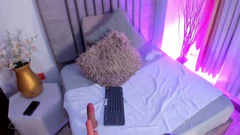 Snapshot of kalimonroee chatting on 5, 2, 2025 KaliMonroe online show from 5, 2, 2025