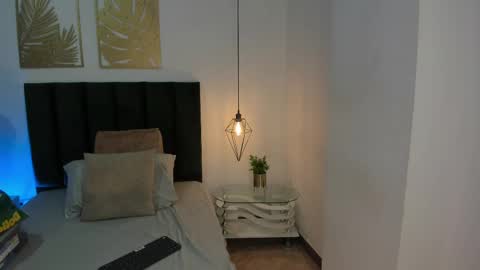 Snapshot of kalimonroee chatting on 17, 2, 2025 KaliMonroe online show from 17, 2, 2025