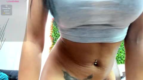 Snapshot of kally_k chatting on 8, 10, 2025 Kally online show from 8, 10, 2025