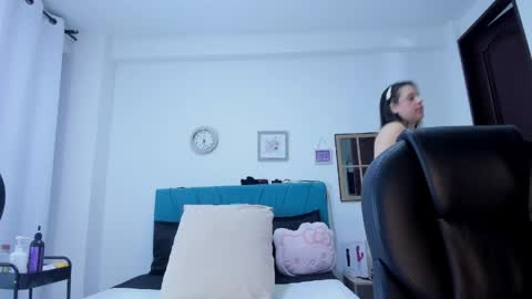 Kamilalopez online show from 24, 5, 2026