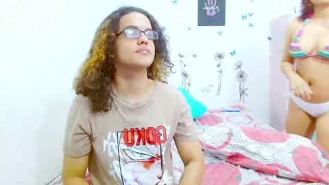 Dante and Carolina independient model online show from 15, 12, 2024