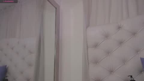    online show from 17, 10, 2025