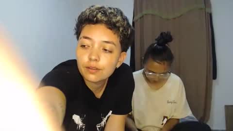 Snapshot of kammy_cami chatting on 5, 5, 2026 kammy y camila online show from 5, 5, 2026