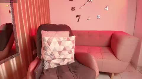 Snapshot of kamy_glam chatting on 9, 11, 2025 KAMY online show from 9, 11, 2025