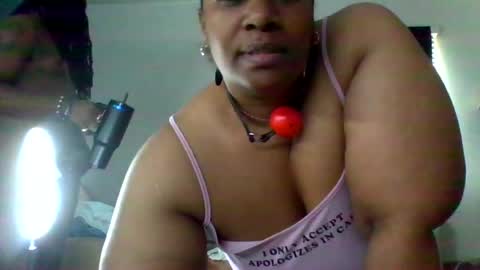 kandii Kissed online show from 7, 7, 2026