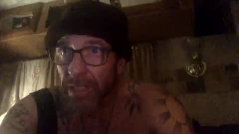 Snapshot of kaneisyours2420 chatting on 27, 11, 2025 Tucker online show from 27, 11, 2025