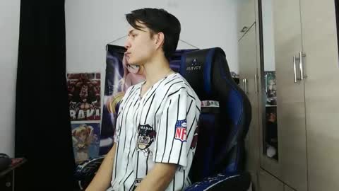 Snapshot of kanekixxxhot chatting on 26, 2, 2026 andres online show from 26, 2, 2026