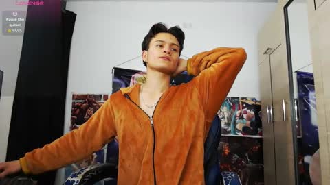 Snapshot of kanekixxxhot chatting on 15, 4, 2026 andres online show from 15, 4, 2026