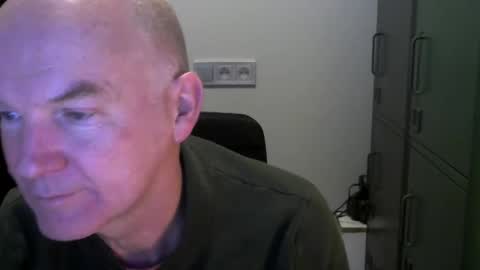 Robbie online show from 14, 2, 2025