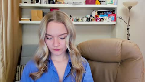 Snapshot of kara_smith_ chatting on 5, 12, 2024 Kara. Off from 15th till 24th of December online show from 5, 12, 2024