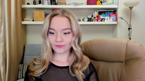 Snapshot of kara_smith_ chatting on 8, 12, 2024 Kara. Off from 15th till 24th of December online show from 8, 12, 2024