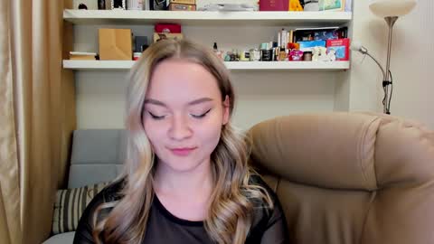 Snapshot of kara_smith_ chatting on 9, 12, 2024 Kara. Off from 15th till 24th of December online show from 9, 12, 2024