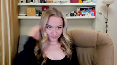 Snapshot of kara_smith_ chatting on 11, 12, 2024 Kara. Off from 15th till 24th of December online show from 11, 12, 2024