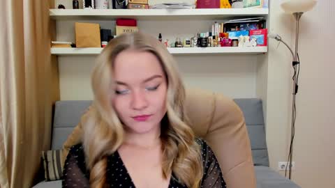 Snapshot of kara_smith_ chatting on 26, 12, 2024 Kara. Off from 15th till 24th of December online show from 26, 12, 2024