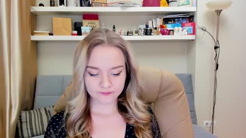 Snapshot of kara_smith_ chatting on 10, 1, 2025 Kara. Off from 15th till 24th of December online show from 10, 1, 2025