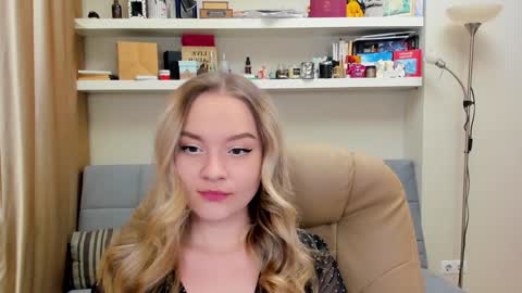 Snapshot of kara_smith_ chatting on 26, 1, 2025 Kara. Off from 15th till 24th of December online show from 26, 1, 2025