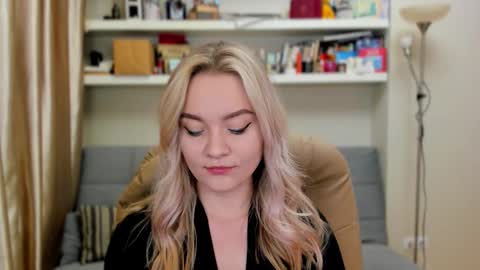 Snapshot of kara_smith_ chatting on 12, 9, 2025 Kara. Off from 15th till 24th of December online show from 12, 9, 2025